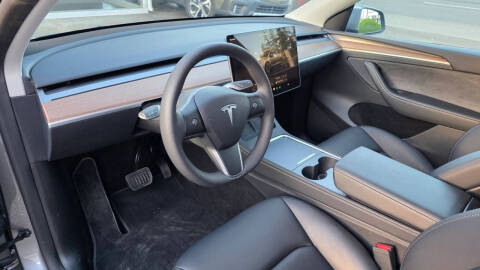 2024 Tesla Model Y Long Range