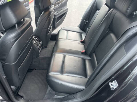 2013 BMW 7 Series 750i