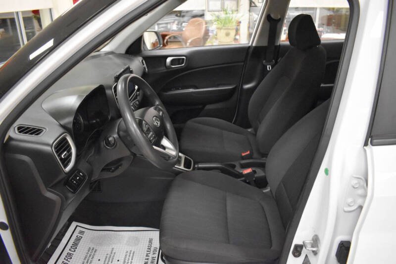 2021 Hyundai Venue SE