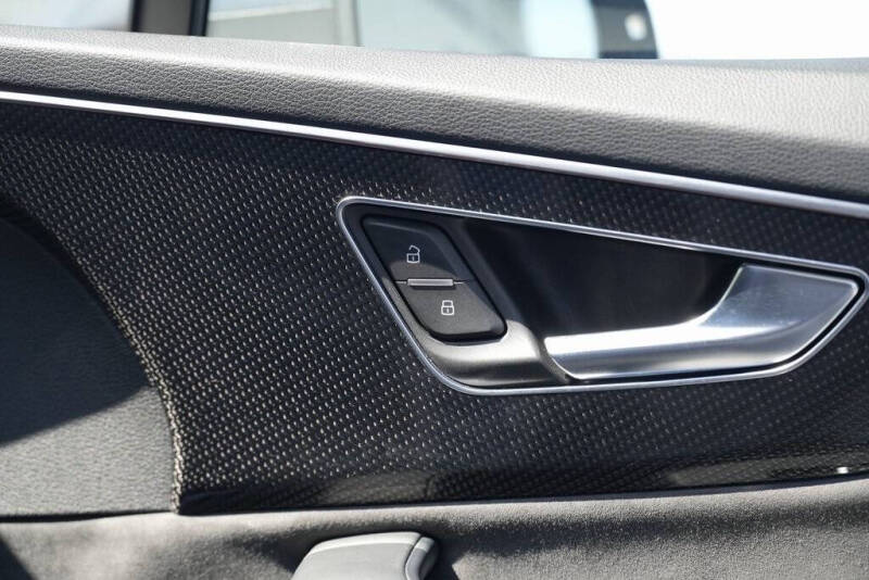 2022 Audi SQ7 4.0T quattro Premium Plus