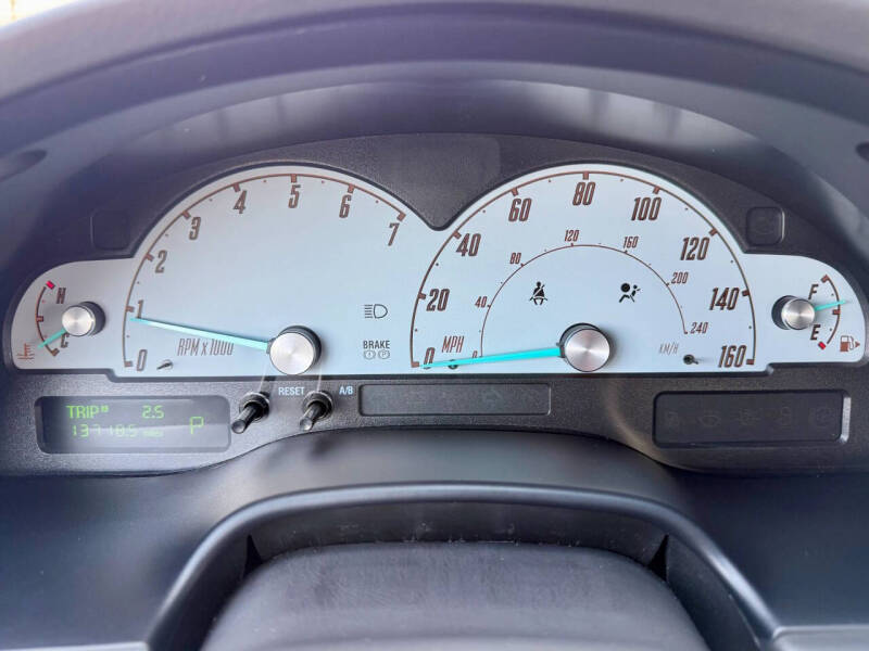 2002 Ford Thunderbird Deluxe