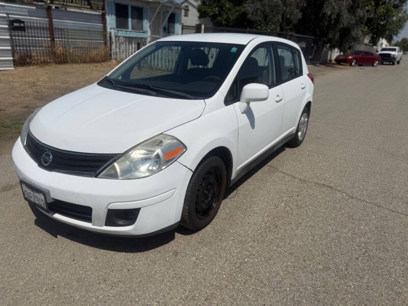 2011 Nissan Versa 1.8 S