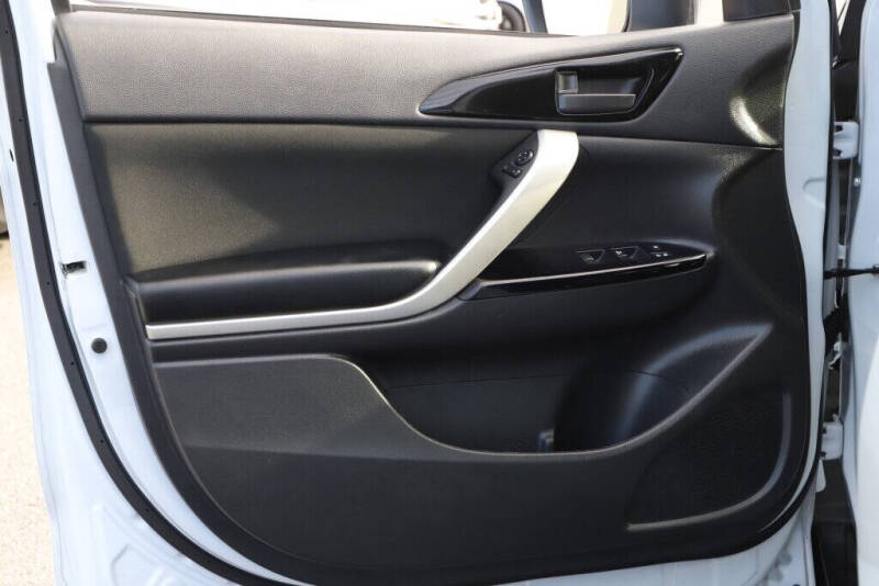 2023 Mitsubishi Eclipse Cross LE