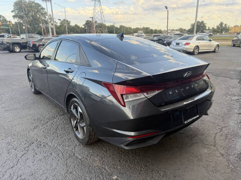 2023 Hyundai Elantra SEL