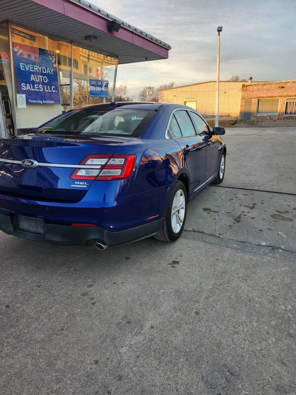 2015 Ford Taurus SEL