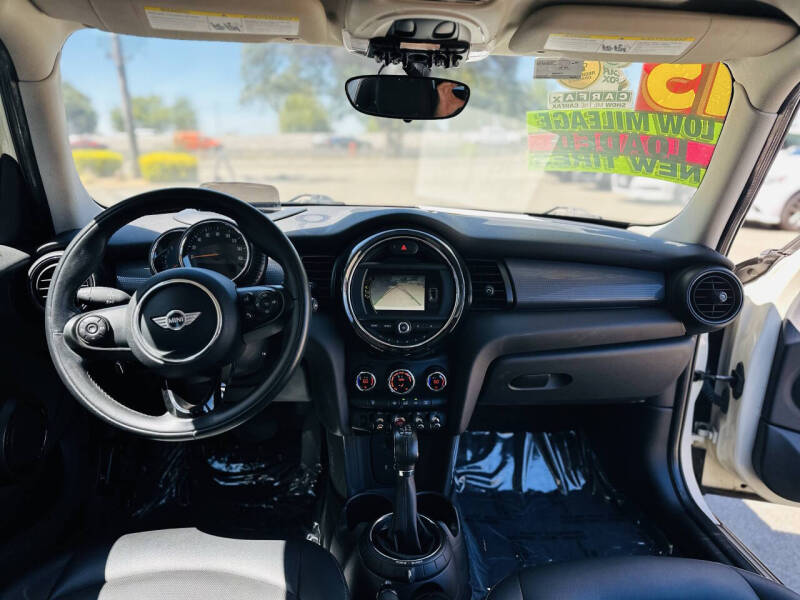 2015 MINI Hardtop 4 Door Cooper