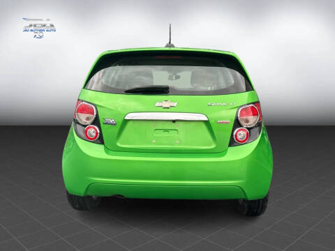 2015 Chevrolet Sonic LT Auto