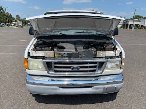2003 Ford E-Series E-250