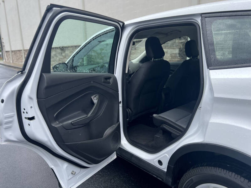2019 Ford Escape S