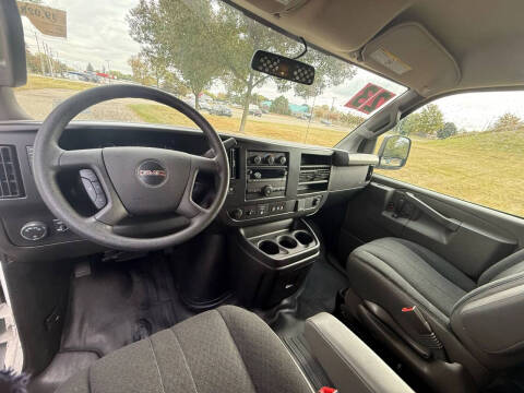 2023 GMC Savana 2500