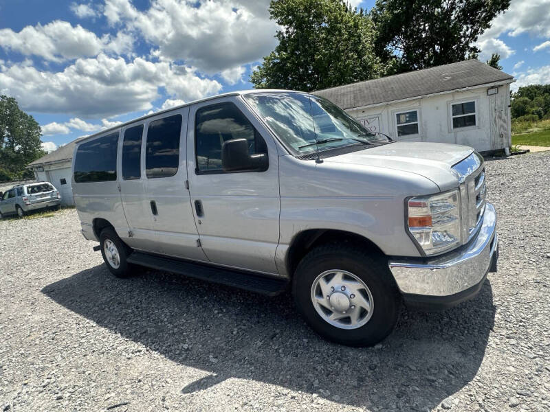 2013 Ford E-Series E-350 SD XLT