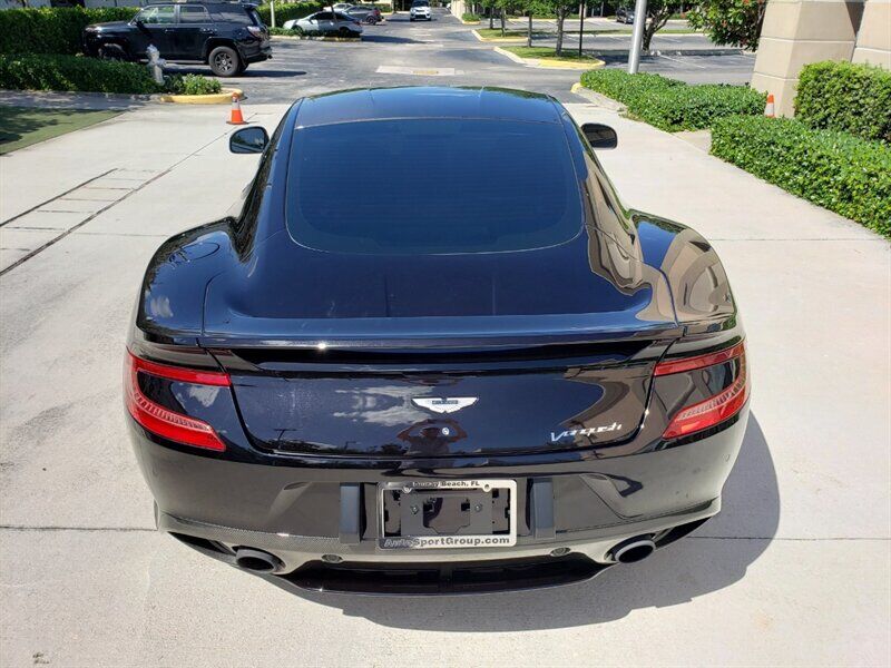 2014 Aston Martin Vanquish 15