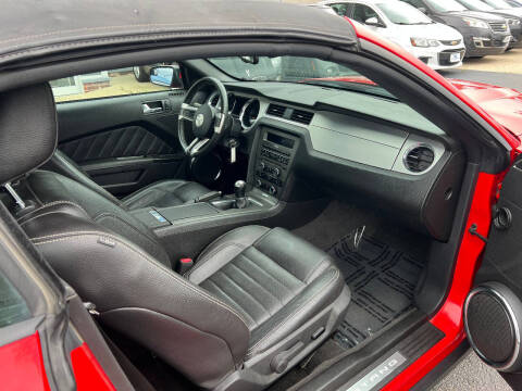 2011 Ford Mustang V6 Premium