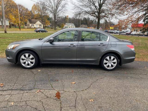 2009 Honda Accord for sale at Bowlings Used Cars in Canton OH