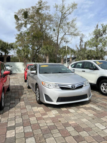 2014 Toyota Camry for sale at Affordable Auto Motors in Jacksonville FL