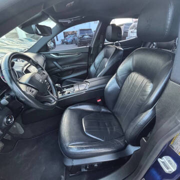 2017 Maserati Ghibli