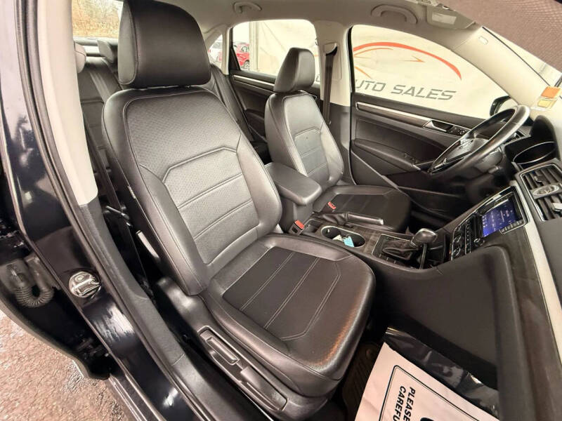 2017 Volkswagen Passat 1.8T SE