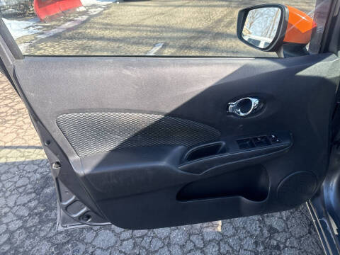 2016 Nissan Versa Note SV