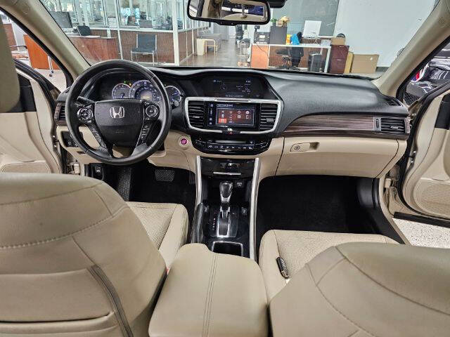 2016 Honda Accord EX-L w/Navi w/Honda Sensing