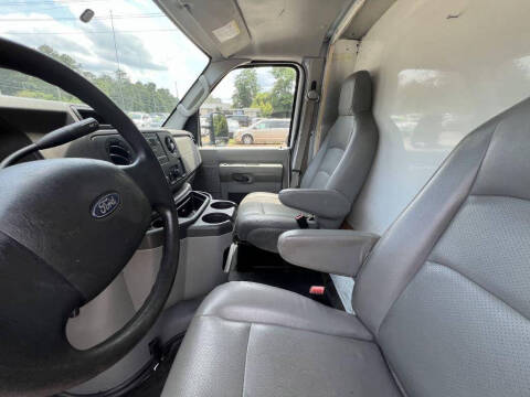 2017 Ford E-Series