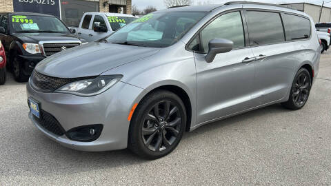 2019 Chrysler Pacifica Touring Plus