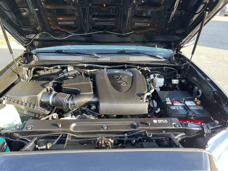 2019 Toyota Tacoma TRD Sport