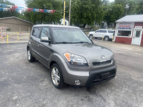 2011 Kia Soul +