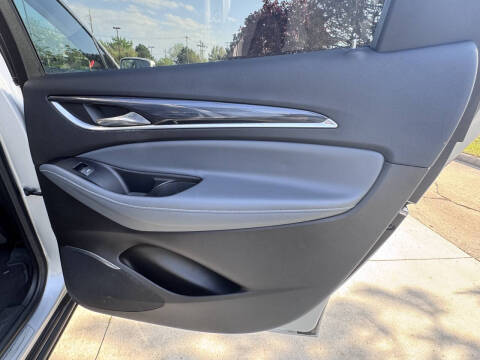 2020 Buick Enclave Essence