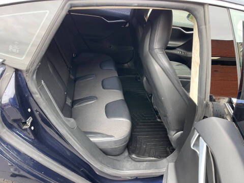 2015 Tesla Model S 85