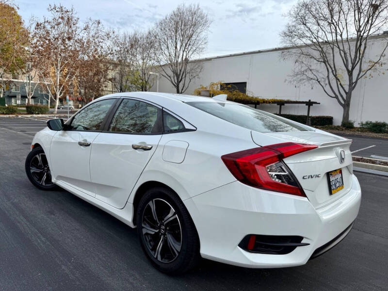 2018 Honda Civic Touring