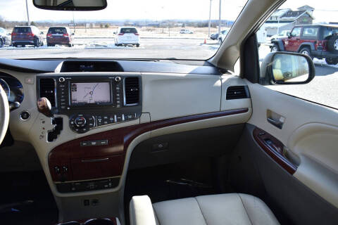 2013 Toyota Sienna Limited 7-Passenger