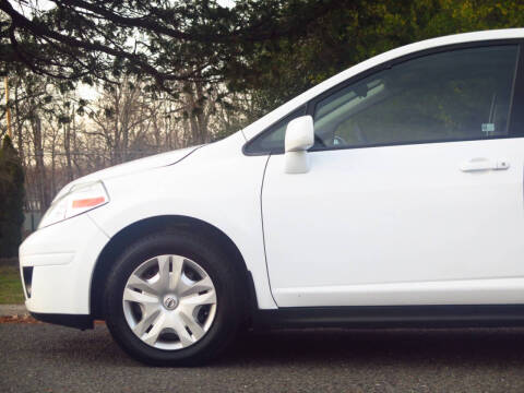 2010 Nissan Versa 1.8 S