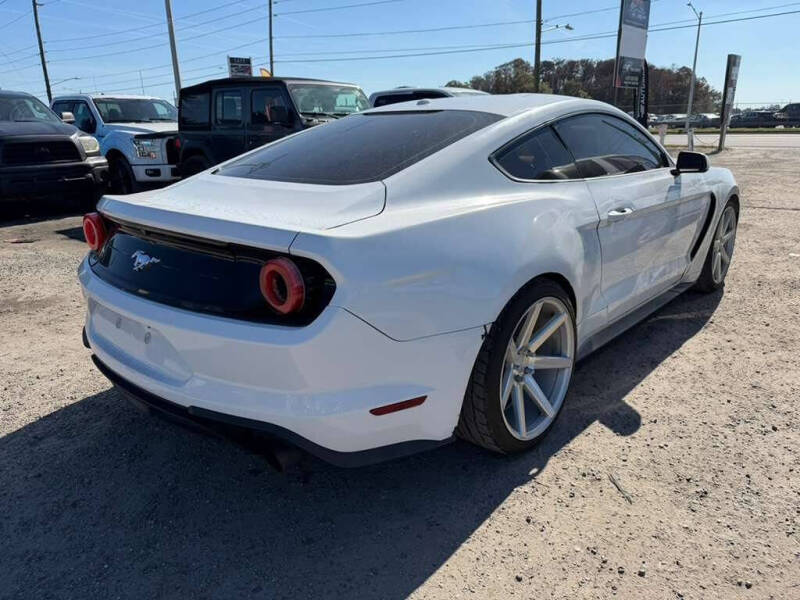 2019 Ford Mustang EcoBoost