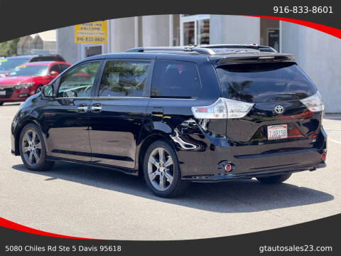 2015 Toyota Sienna