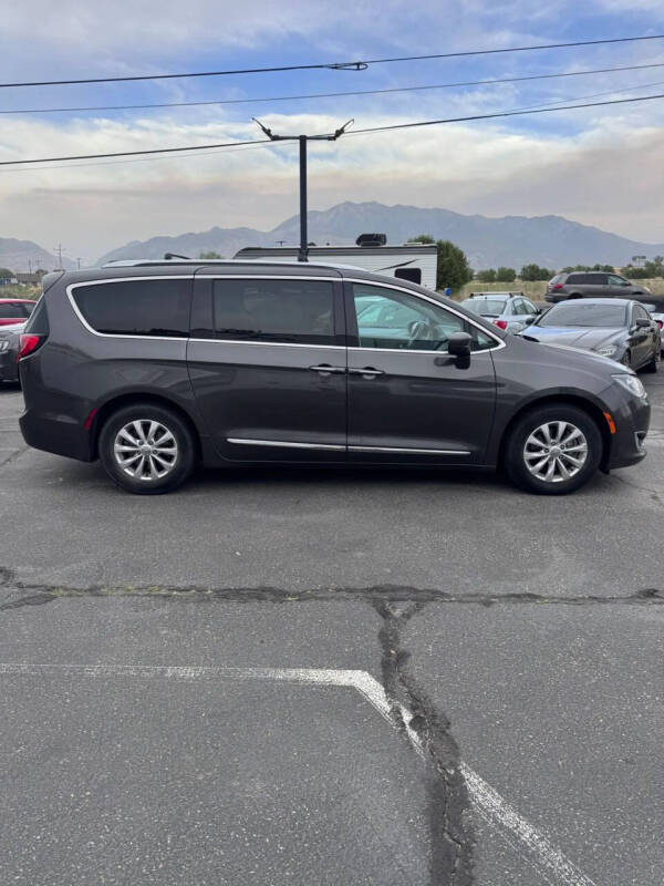 2018 Chrysler Pacifica Touring L
