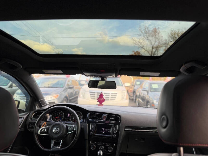 2015 Volkswagen Golf GTI SE