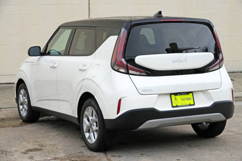 2025 Kia Soul S