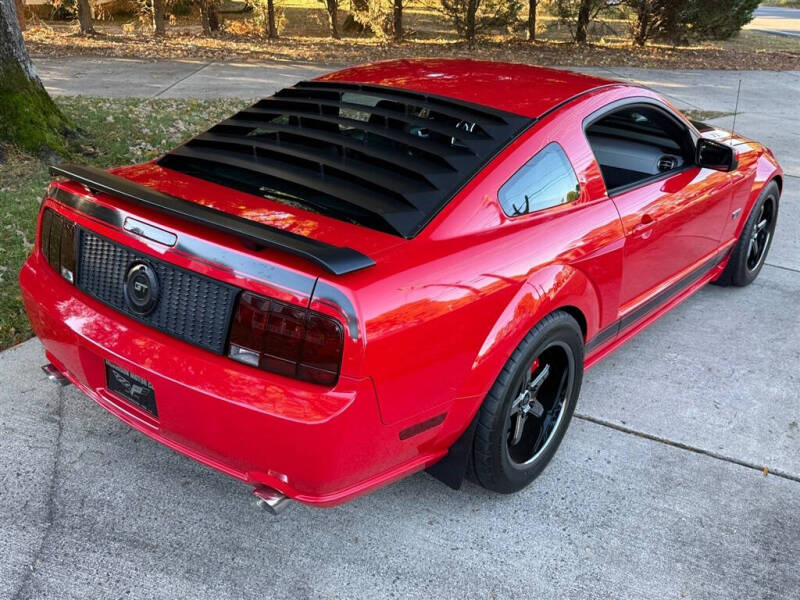 2006 Ford Mustang GT Deluxe