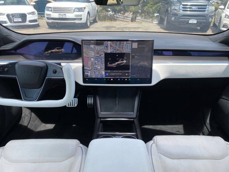 2022 Tesla Model S Plaid