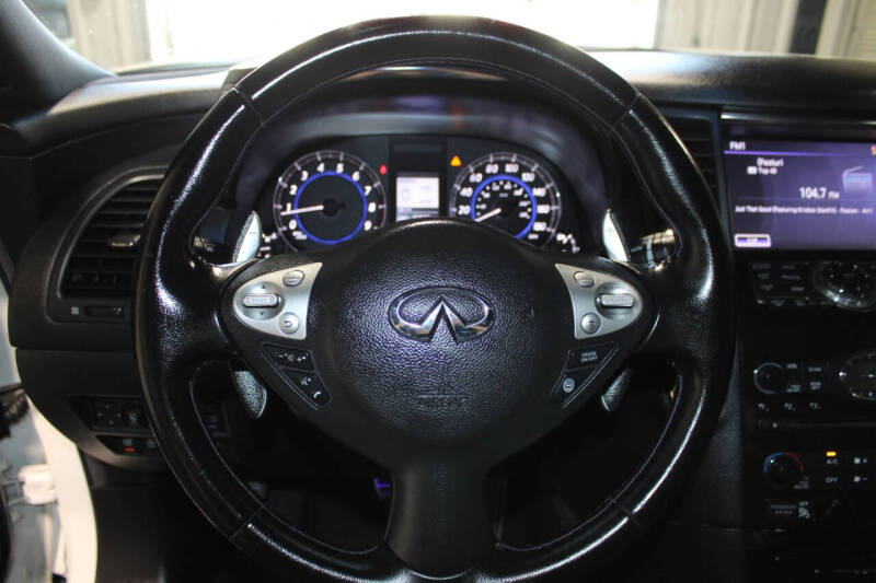 2015 Infiniti QX70
