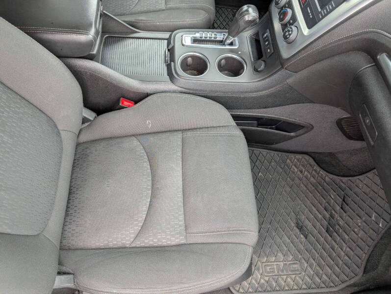 2013 GMC Acadia SLE-1