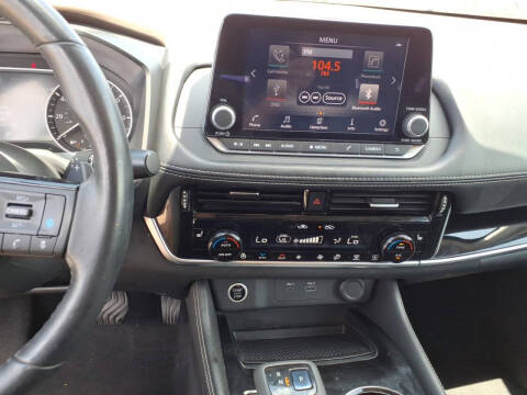 2022 Nissan Rogue SL