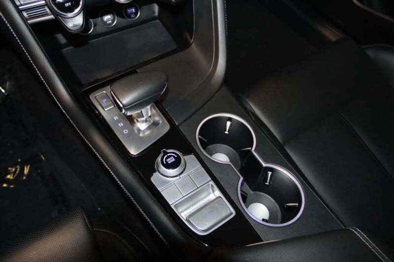 2023 Genesis G70
