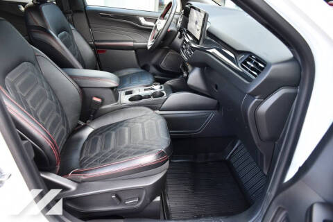 2023 Ford Escape ST-Line Elite