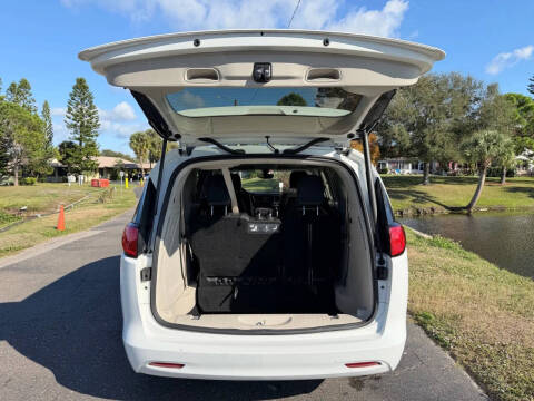 2020 Chrysler Voyager LXi