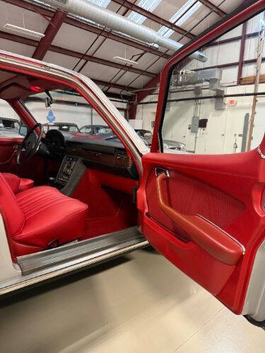 1975 Mercedes-Benz 280-Class