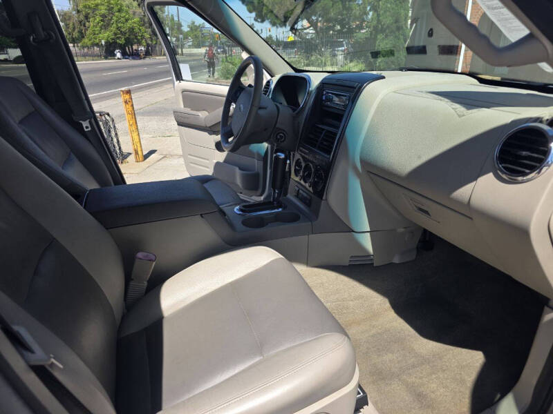 2007 Ford Explorer XLT