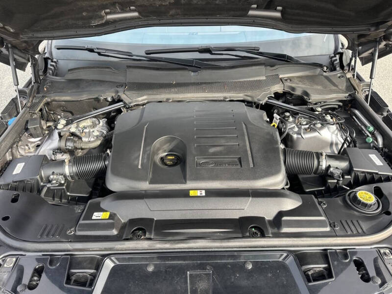 2021 Land Rover Range Rover Sport HSE Silver Edition