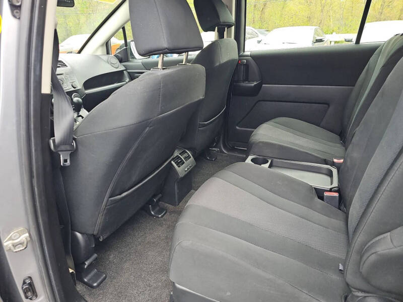 2015 Mazda MAZDA5 Sport