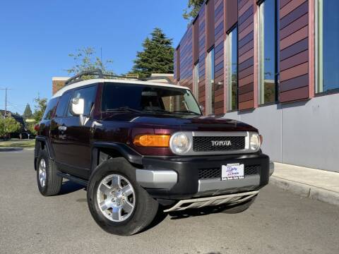 2007 Toyota FJ Cruiser for sale at DAILY DEALS AUTO SALES in Seattle WA